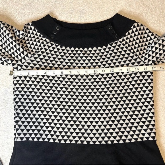 WHBM geometric print black & white sweater - Picture 9 of 12